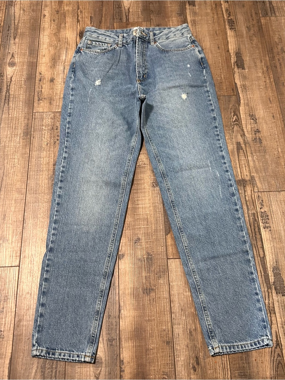 BDG Mom High Rise Jeans Women 27 Blue Straight Leg Light Wash Y2K Distressed
